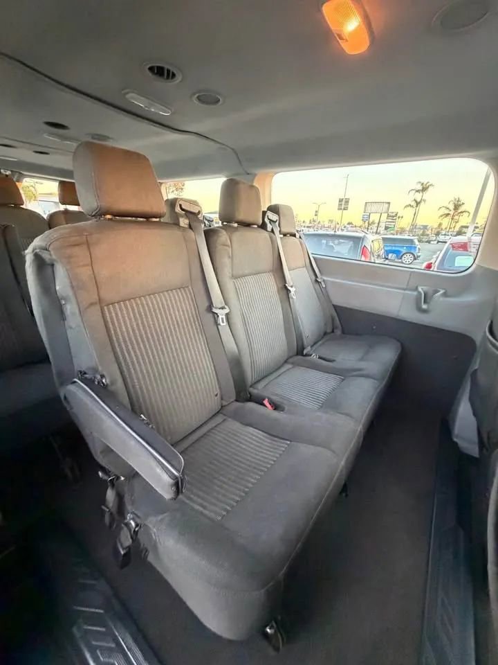 Used 2019 Ford Transit 350 XLT image 8