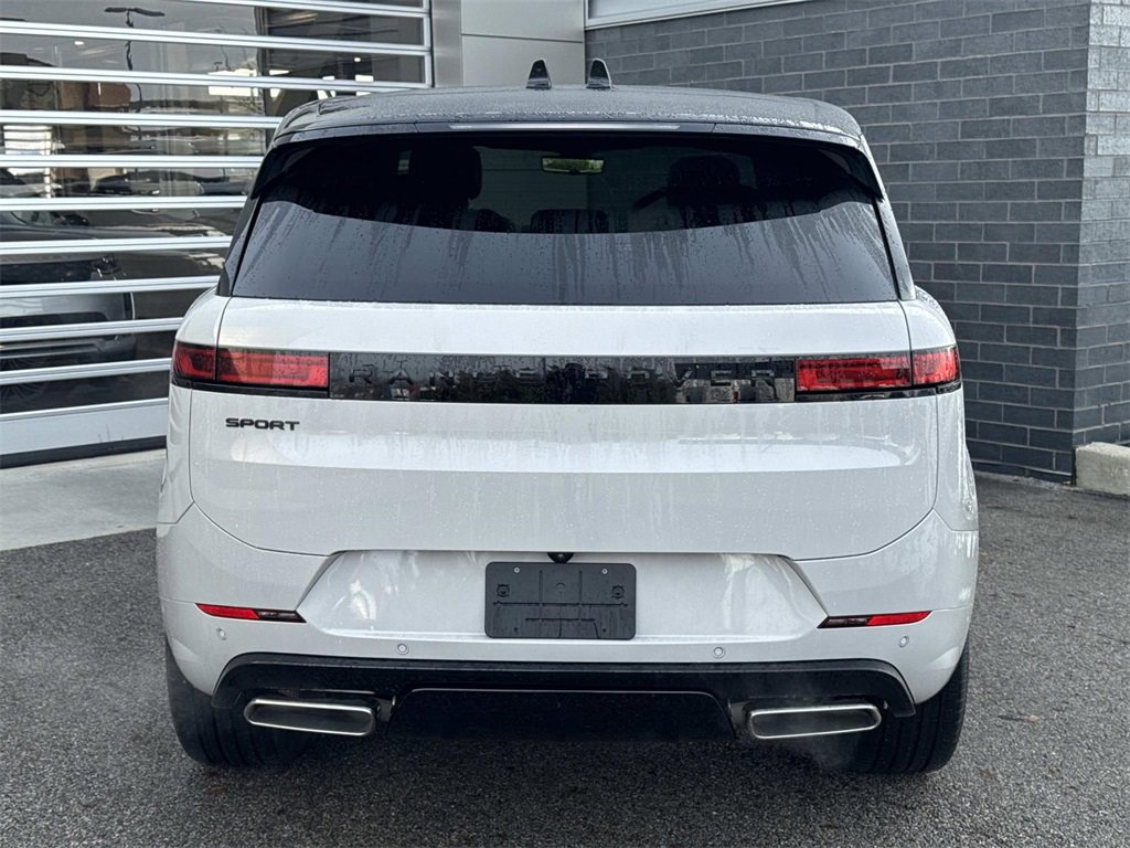 New 2026 Land Rover Range Rover Sport Dynamic SE image 5