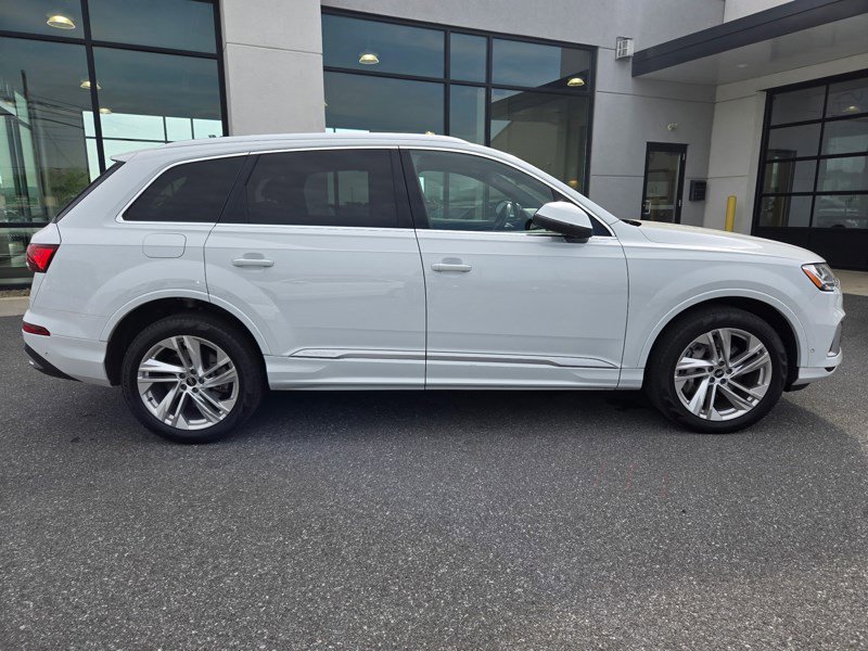 Used 2021 Audi Q7 3.0T Premium w/ Convenience Package image 2