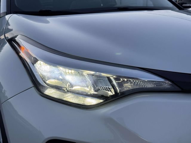 Used 2021 Toyota C-HR LE FWD image 14