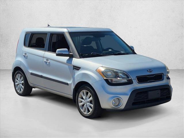 Used 2013 Kia Soul + w/ Audio Pkg FWD image 3