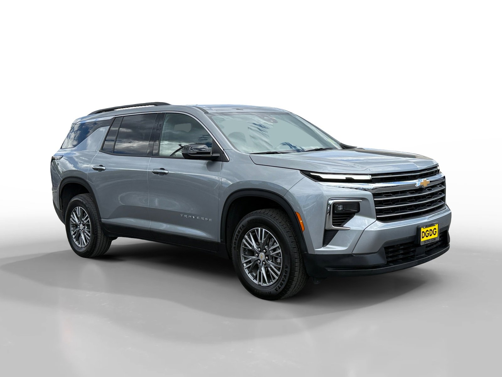 Used 2025 Chevrolet Traverse LT image 7