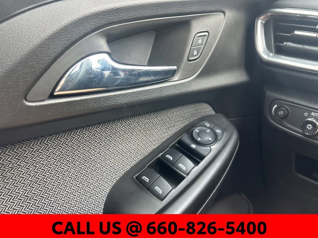 Used 2023 Chevrolet TrailBlazer LT w/ Convenience Package AWD/4WD image 22