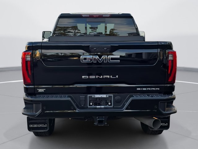 Used 2025 GMC Sierra 2500 Denali Ultimate w/ Max Trailering Package image 4
