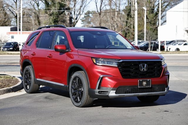 New 2025 Honda Pilot Touring image 19