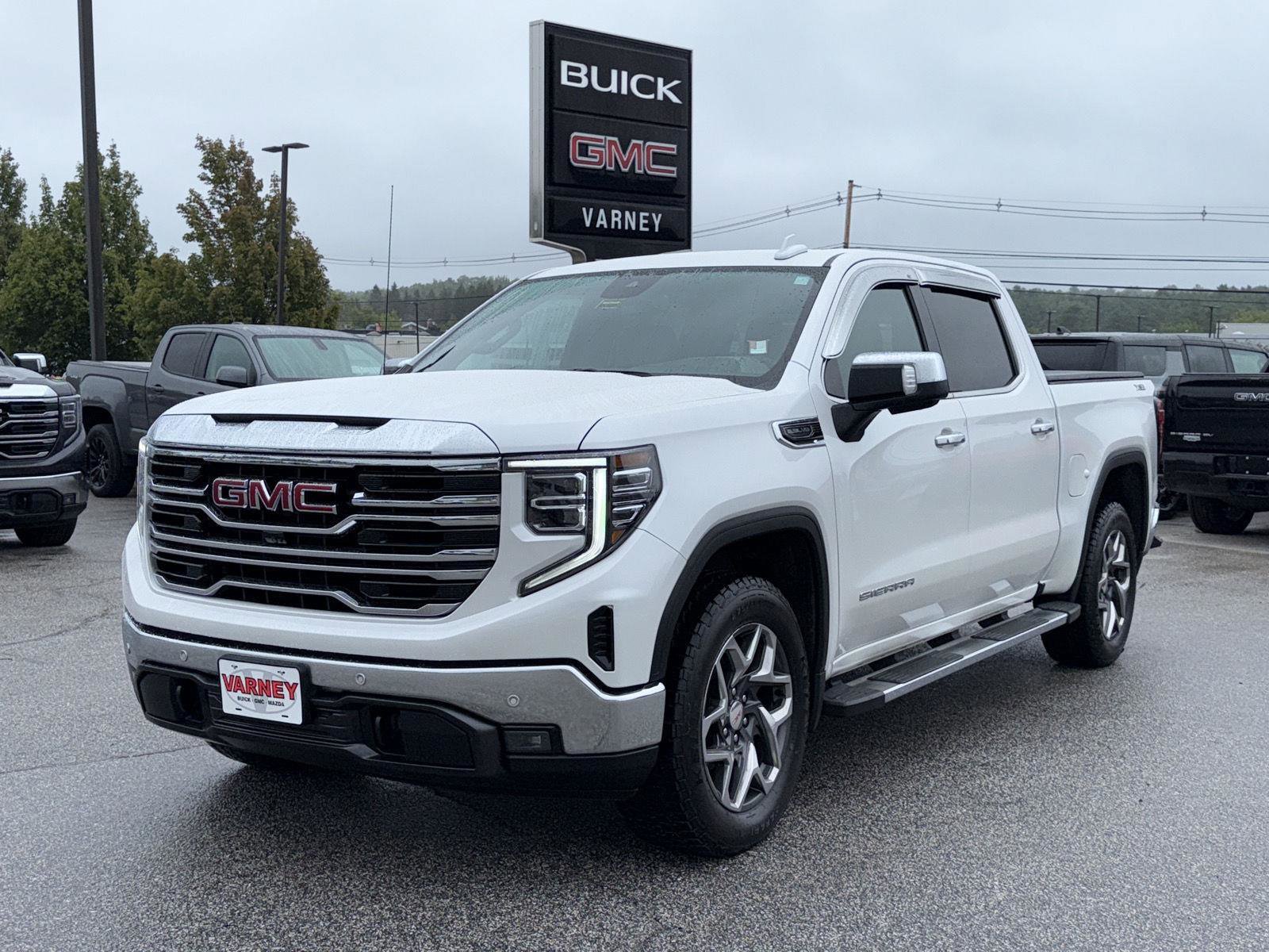 Used 2022 GMC Sierra 1500 SLT w/ SLT Premium Plus Package image 1