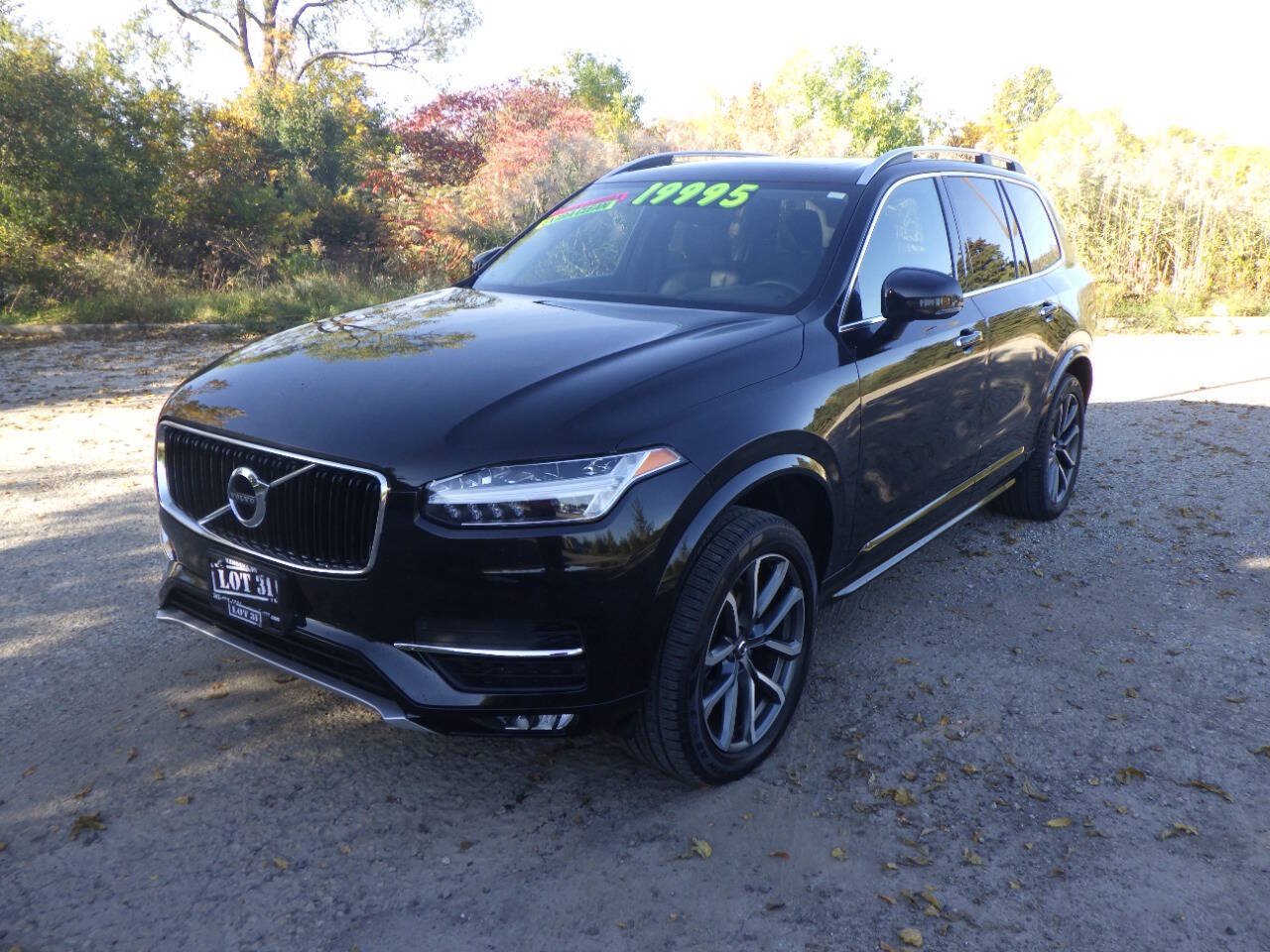 Used 2019 Volvo XC90 T5 Momentum w/ Multimedia Package AWD/4WD image 1
