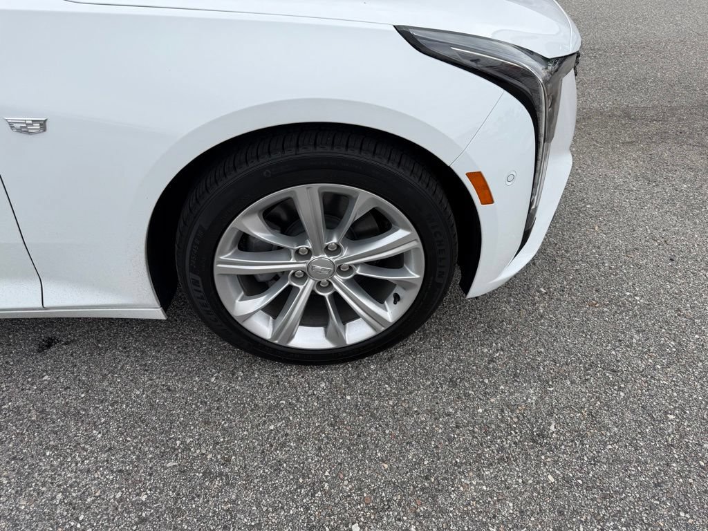 Used 2025 Cadillac CT5 Premium Luxury RWD image 4