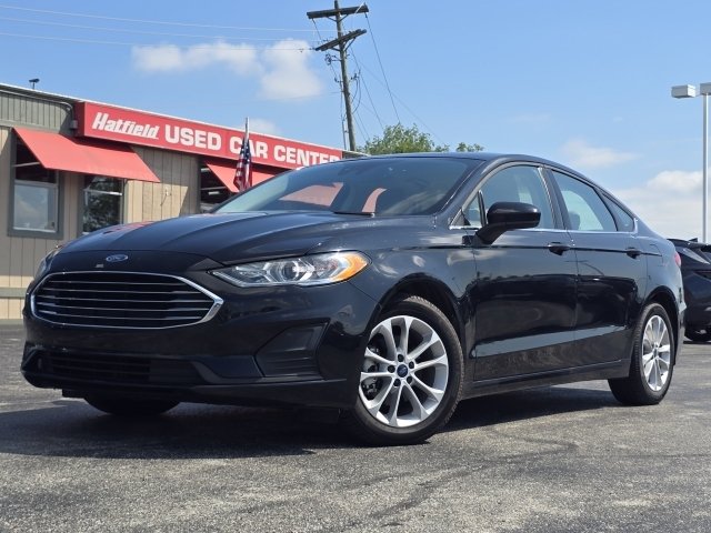 Used 2020 Ford Fusion SE w/ Fleet SE Value Package FWD image 2