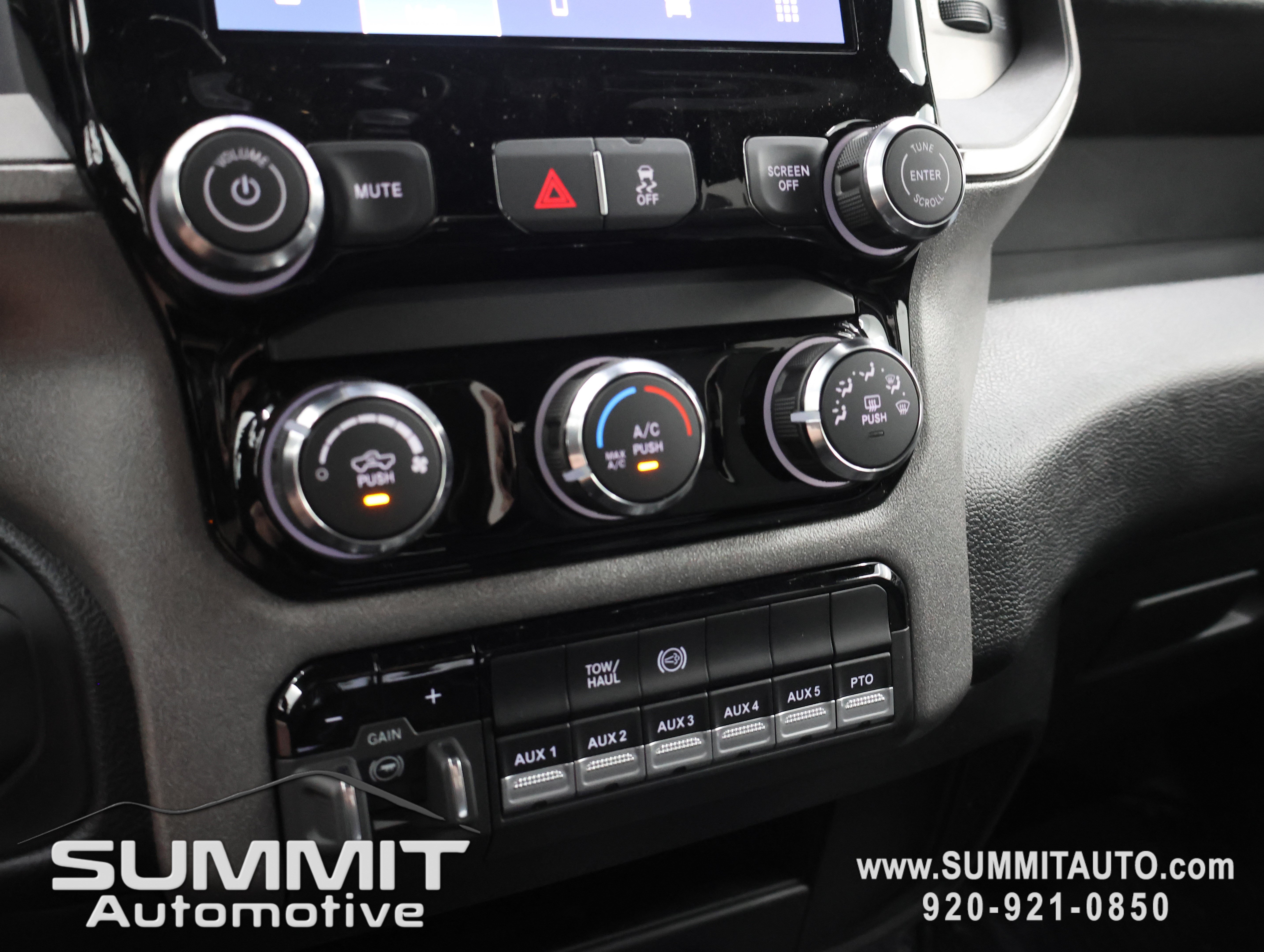 New 2026 RAM 5500 Tradesman w/ Chrome Appearance Group AWD/4WD image 40