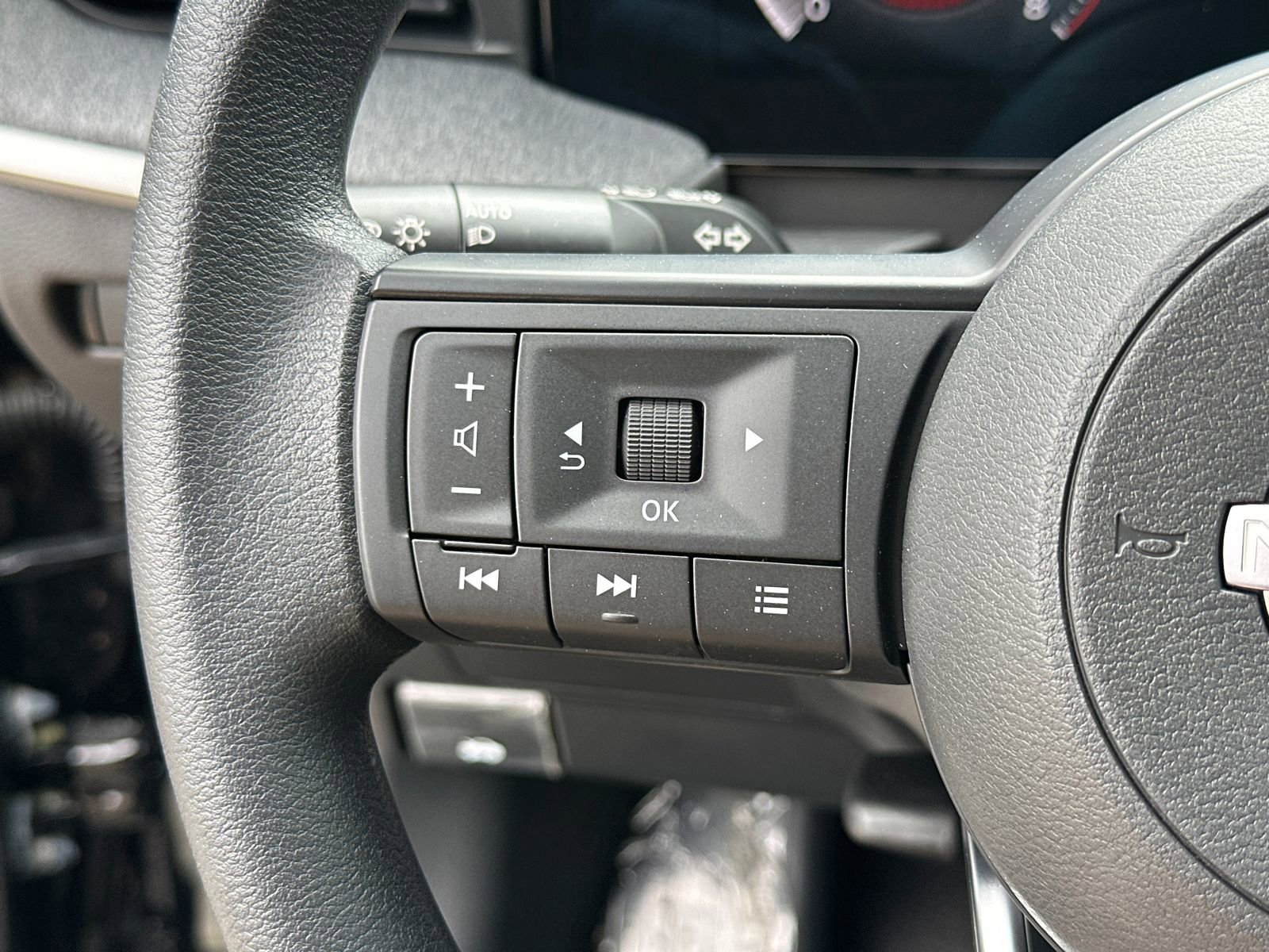 New 2026 Nissan Kicks S image 23