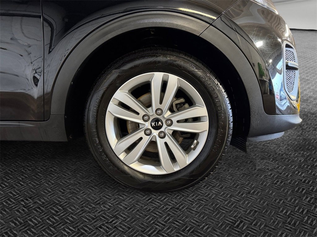 Certified 2019 Kia Sportage LX image 11