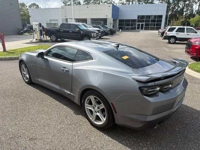 Used 2020 Chevrolet Camaro LT RWD image 9