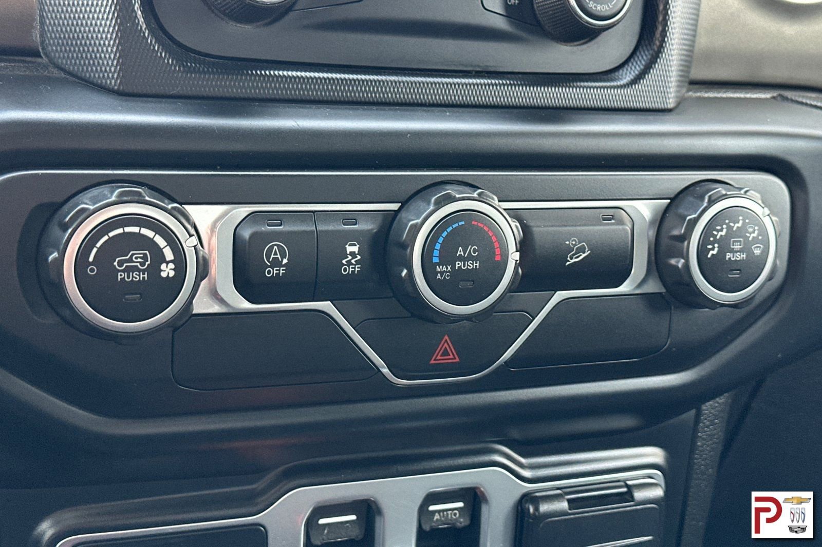 Used 2019 Jeep Wrangler Sport S image 25