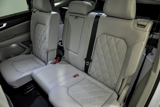 New 2026 Volkswagen Atlas SEL Premium R-Line image 9