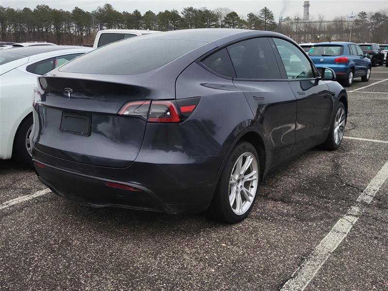 Used 2020 Tesla Model Y Long Range image 7