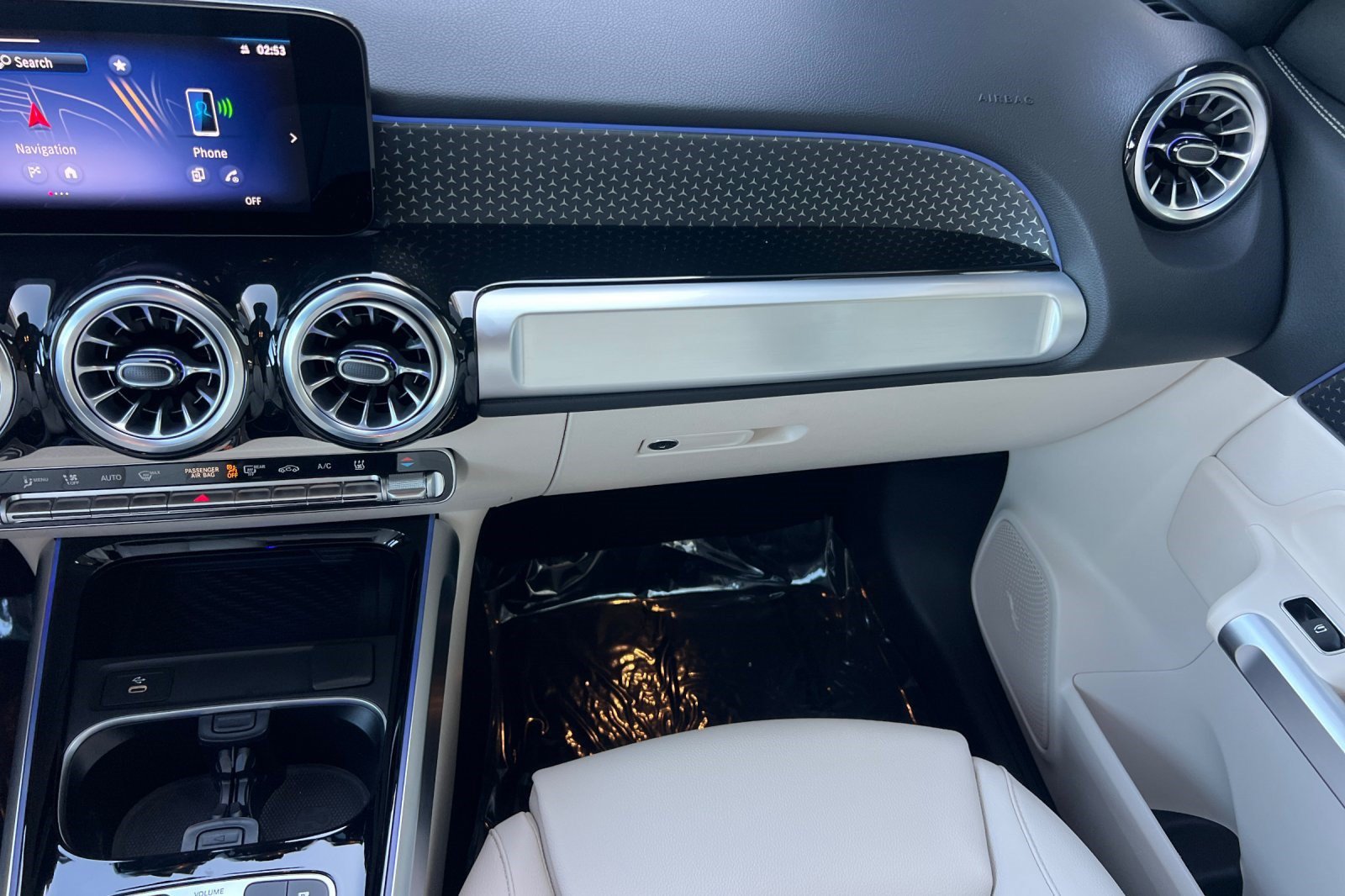 Used 2024 Mercedes-Benz EQB 250+ image 32