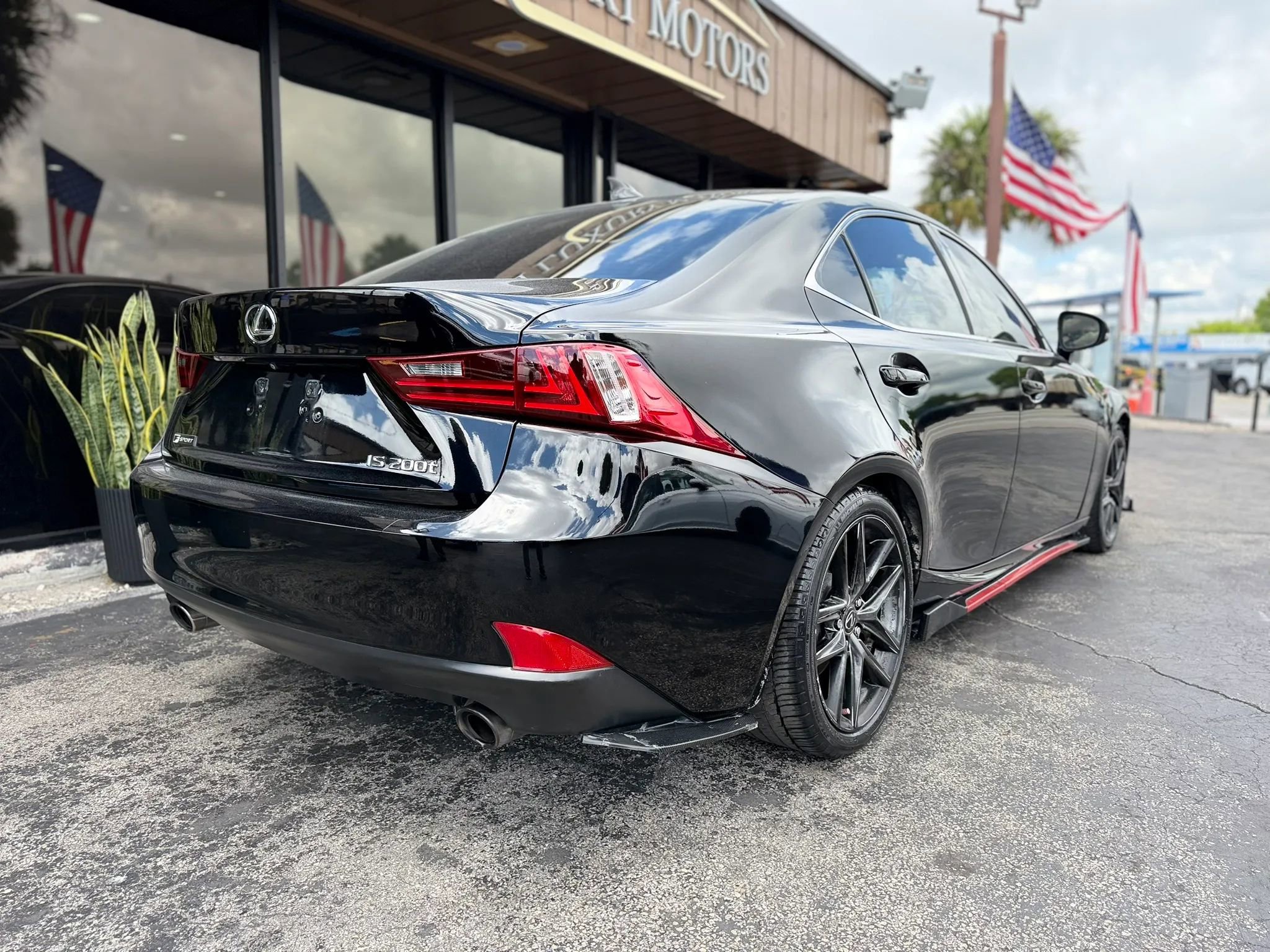 Used 2016 Lexus IS 200t w/ F Sport Package RWD image 12
