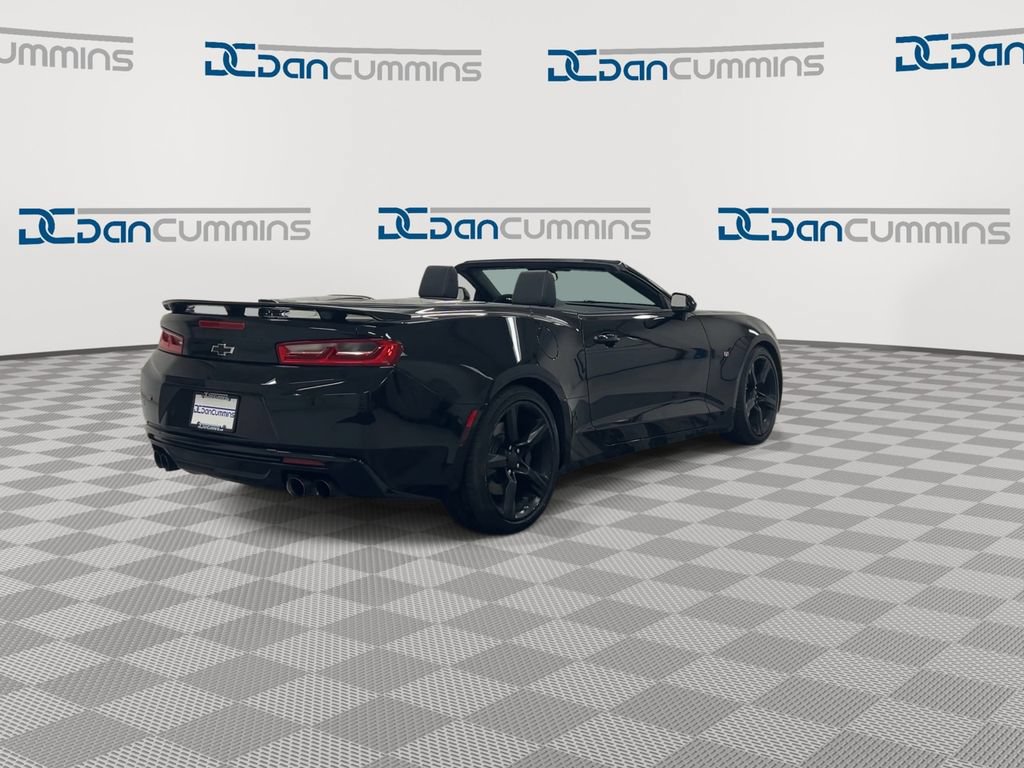 Used 2017 Chevrolet Camaro SS RWD image 8