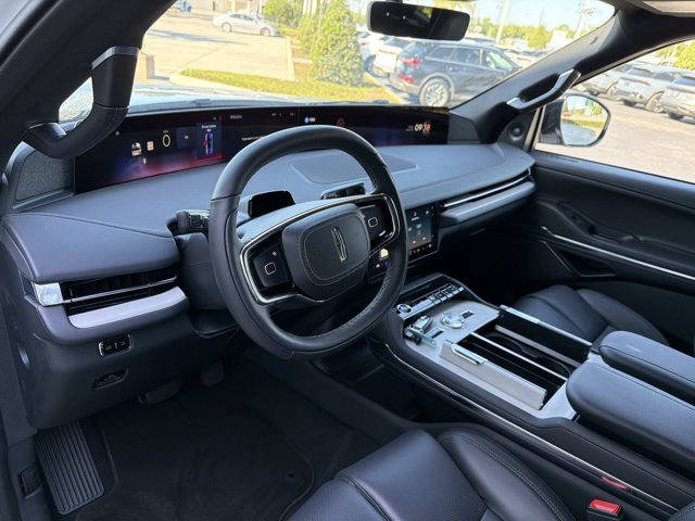 New 2026 Lincoln Navigator L Reserve w/ Jet Appearance Package AWD/4WD image 14