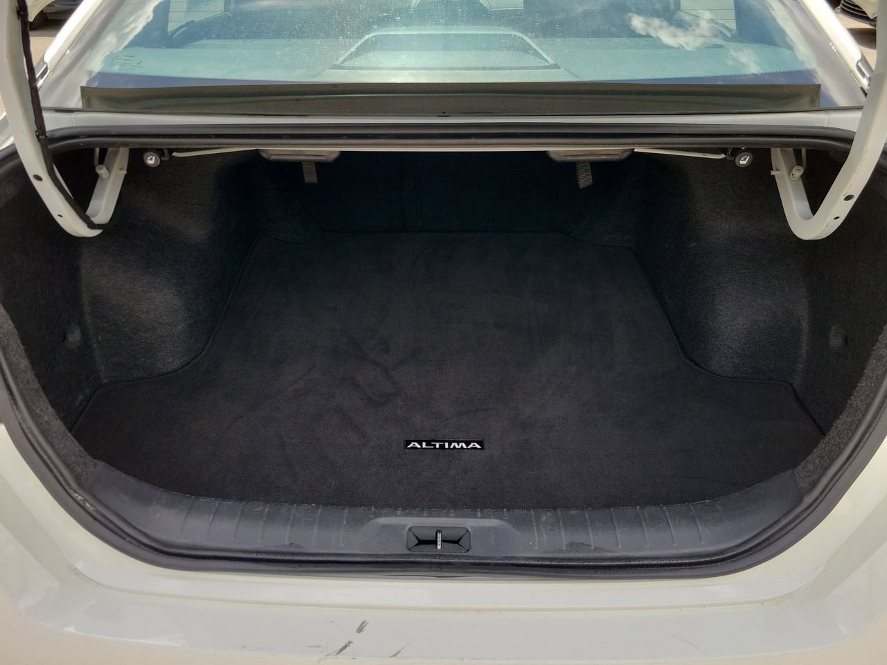 Used 2025 Nissan Altima 2.5 SV image 7