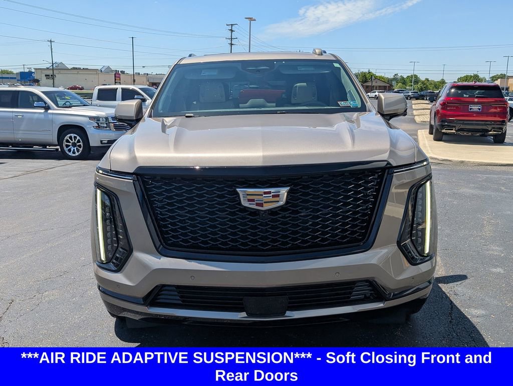 Used 2025 Cadillac Escalade Sport Platinum w/ LPO, Floor Liner Package AWD/4WD image 2
