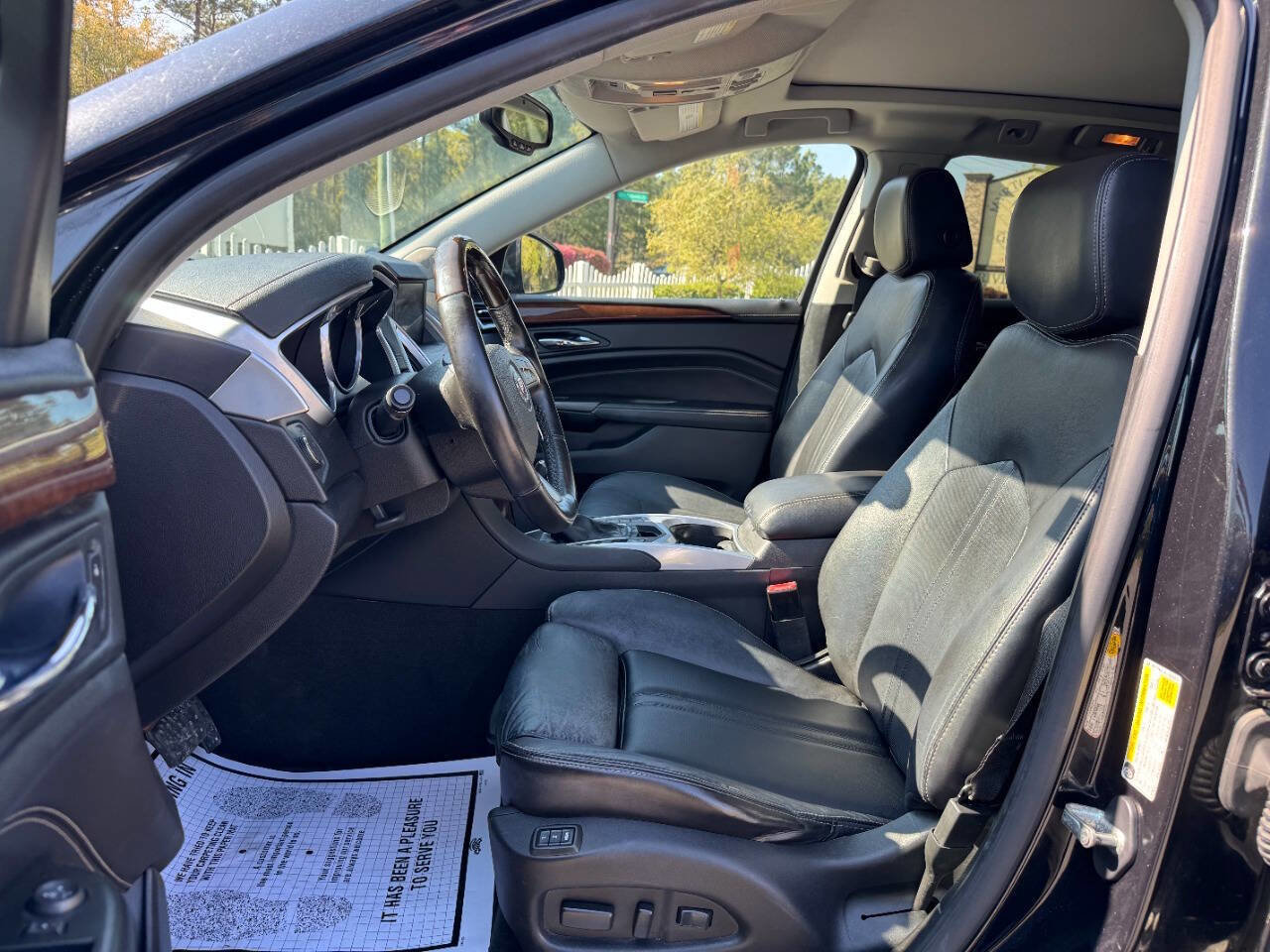 Used 2012 Cadillac SRX Luxury image 10