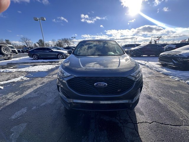 Used 2019 Ford Edge ST w/ Convenience Package image 8