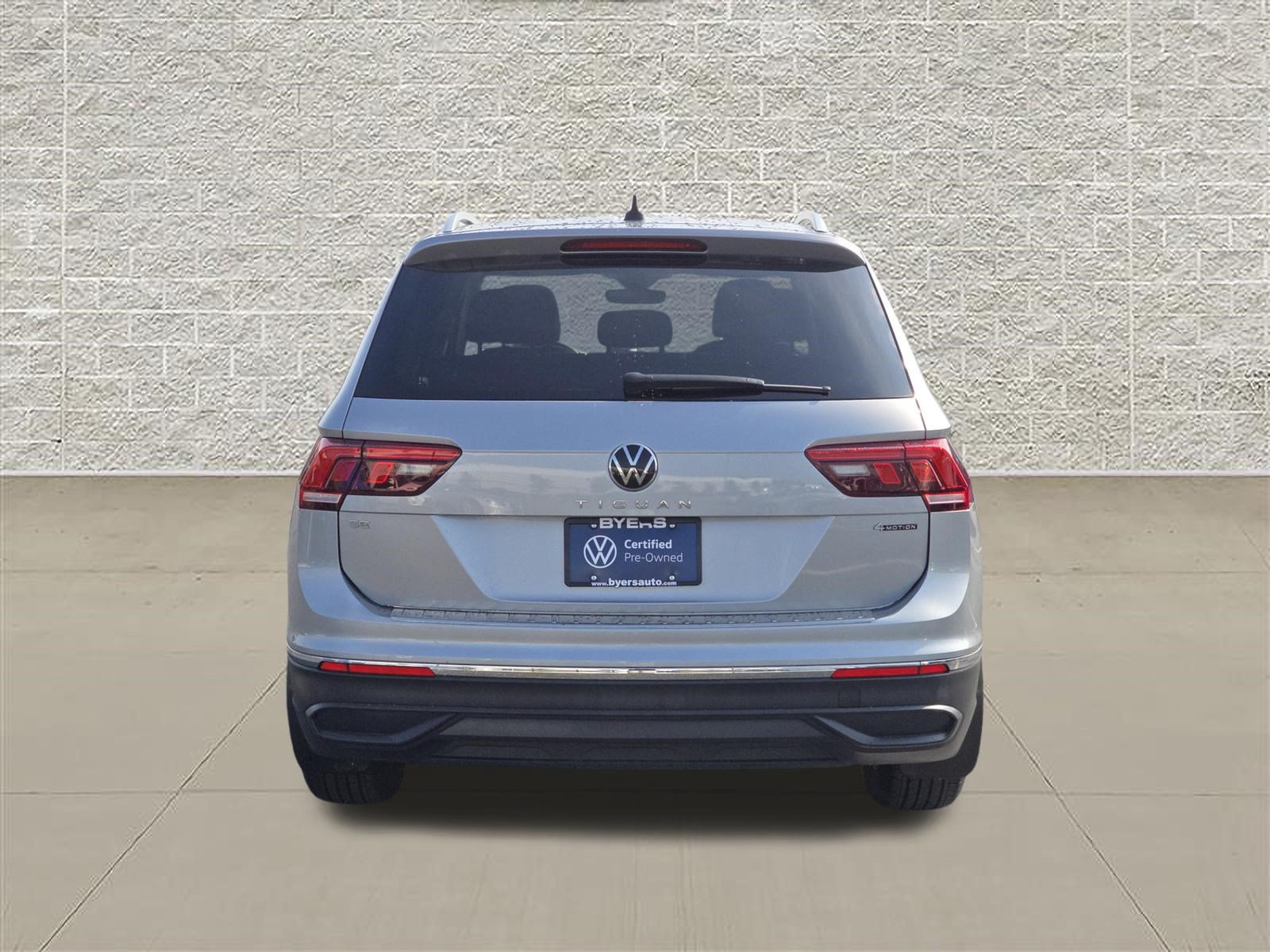 Certified 2024 Volkswagen Tiguan SE AWD/4WD image 6