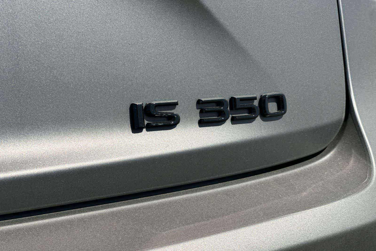 Used 2015 Lexus IS 350 w/ F-Sport Package RWD image 17