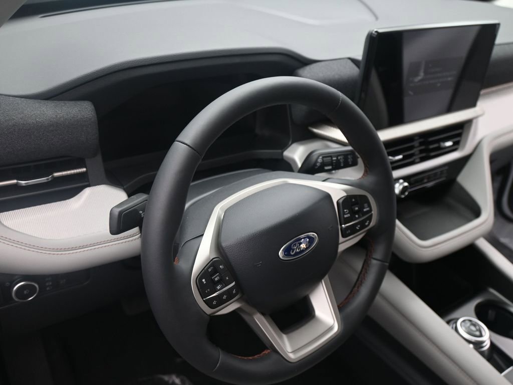 New 2026 Ford Explorer Active w/ Active Comfort Package image 14