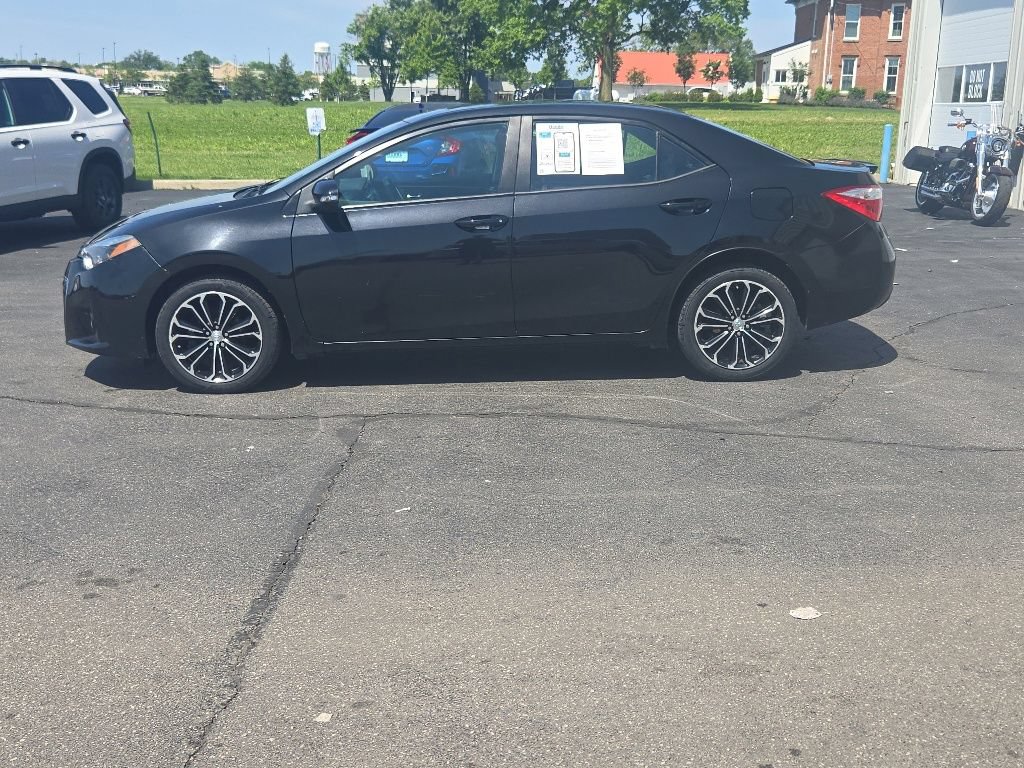 Used 2015 Toyota Corolla S FWD image 4