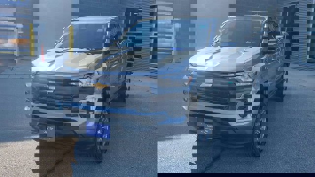 Used 2023 Chevrolet Colorado LT w/ LT Convenience Package II image 5