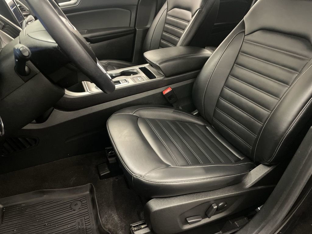 Used 2023 Ford Edge SEL AWD/4WD image 12