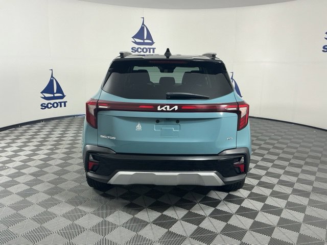Used 2024 Kia Seltos S AWD/4WD image 5