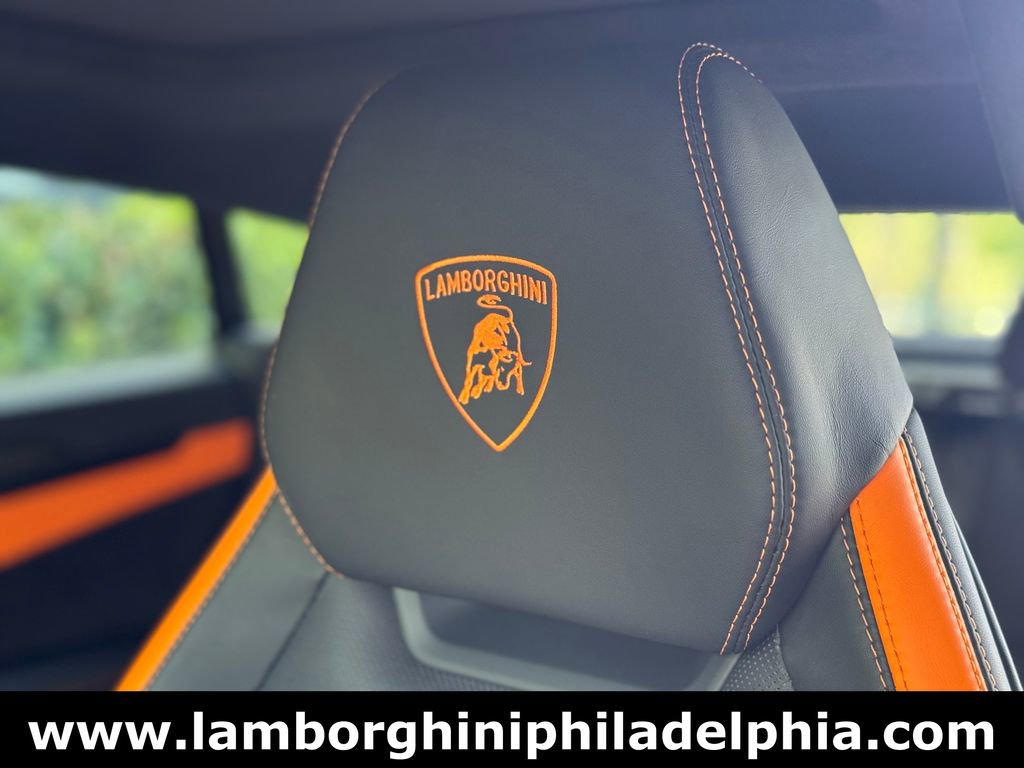Used 2024 Lamborghini Urus S AWD/4WD image 13