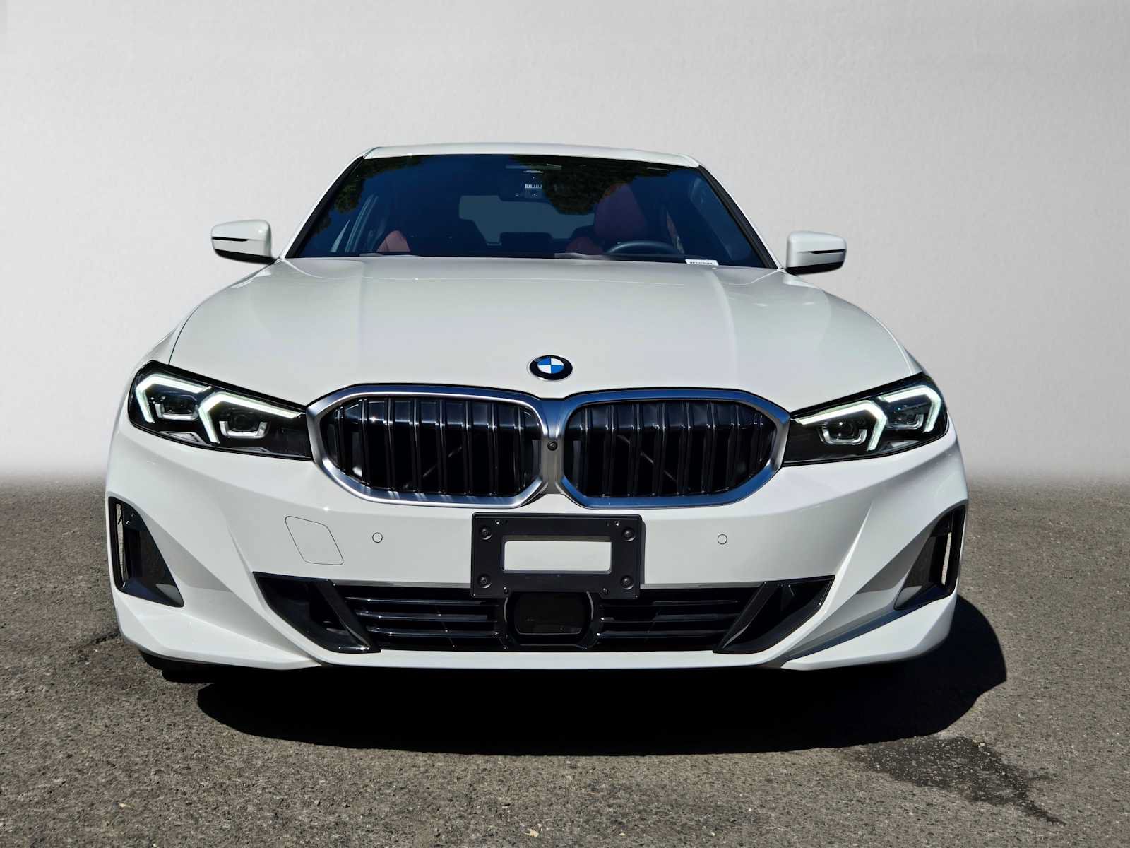 Used 2026 BMW 330i xDrive Sedan w/ Premium Package AWD/4WD image 8