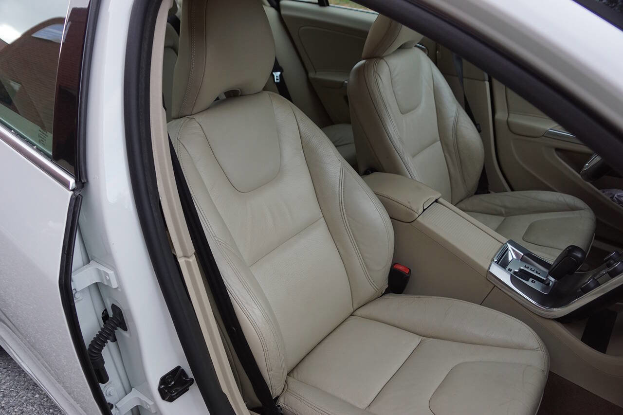 Used 2012 Volvo S60 T5 image 28