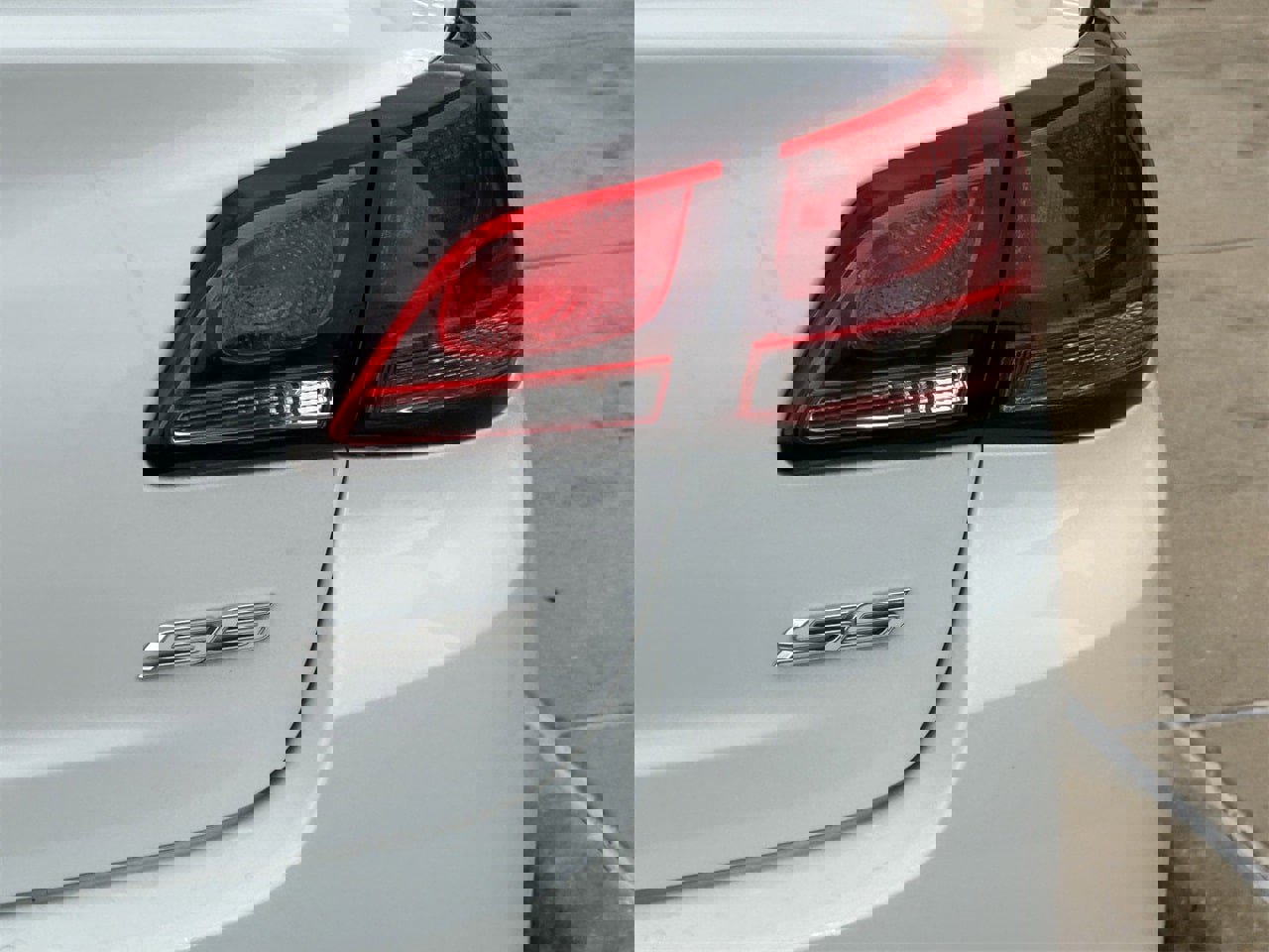 Used 2015 Chevrolet SS image 7