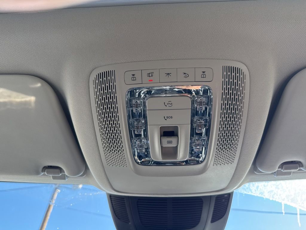 New 2026 Mercedes-Benz GLS 450 4MATIC image 25