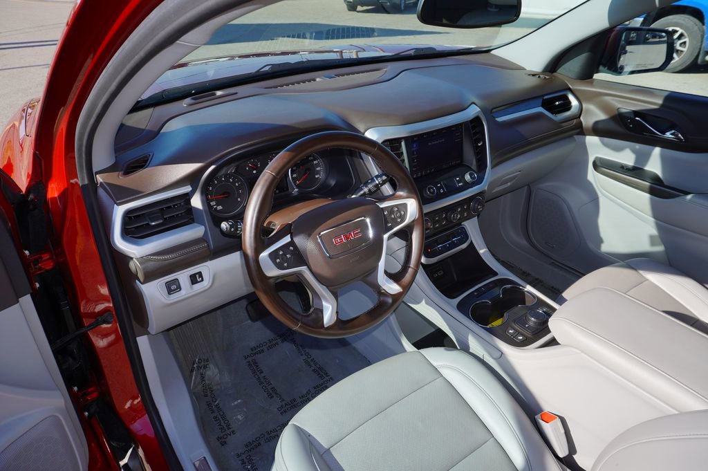 Used 2023 GMC Acadia SLT image 25