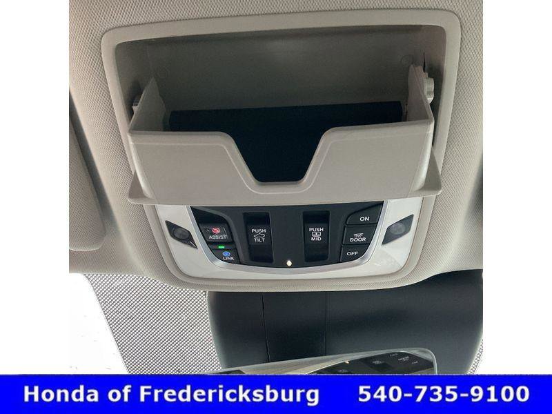 Used 2026 Acura RDX SH-AWD w/ Technology Package image 35