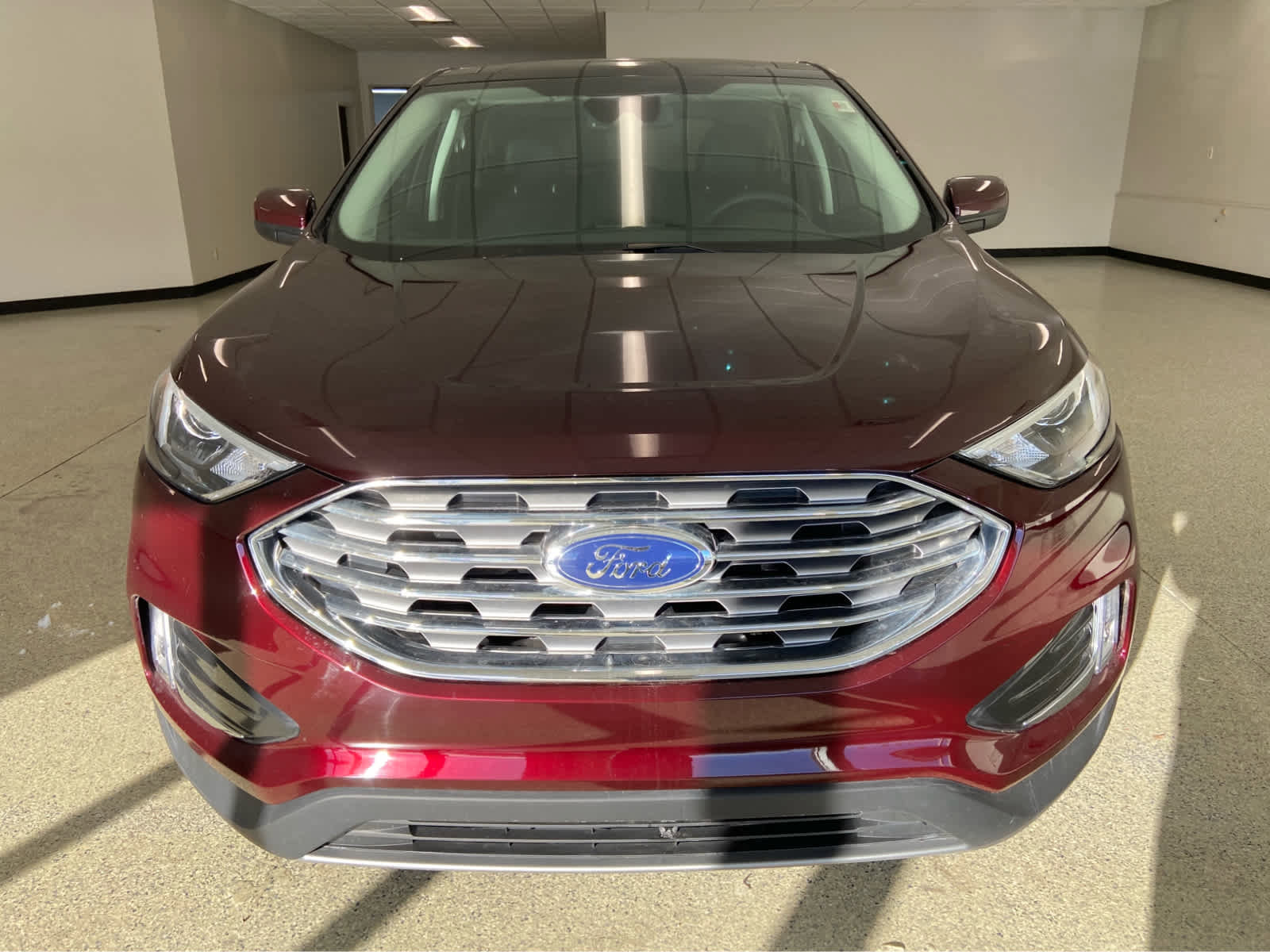 Used 2022 Ford Edge SEL w/ Convenience Package image 3