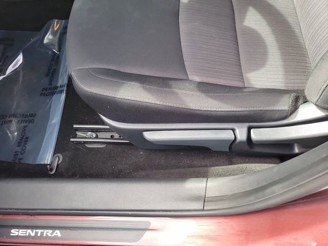 Used 2024 Nissan Sentra SV FWD image 12