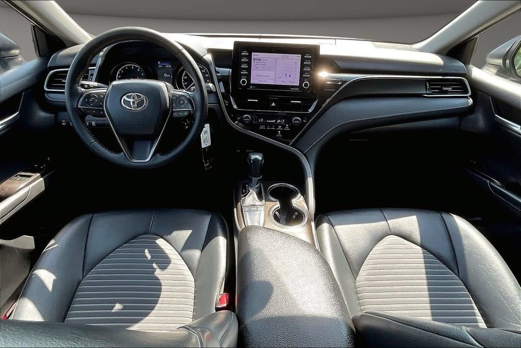 Used 2023 Toyota Camry SE FWD image 11