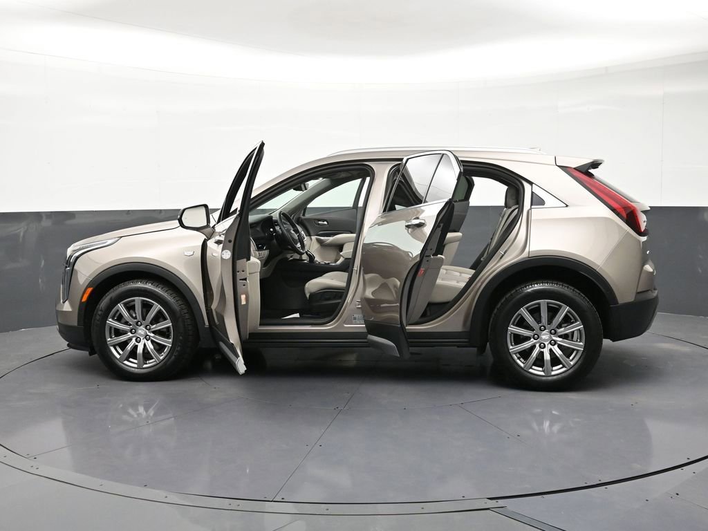 Used 2022 Cadillac XT4 Premium Luxury w/ Enhanced Visibility Package AWD/4WD image 34