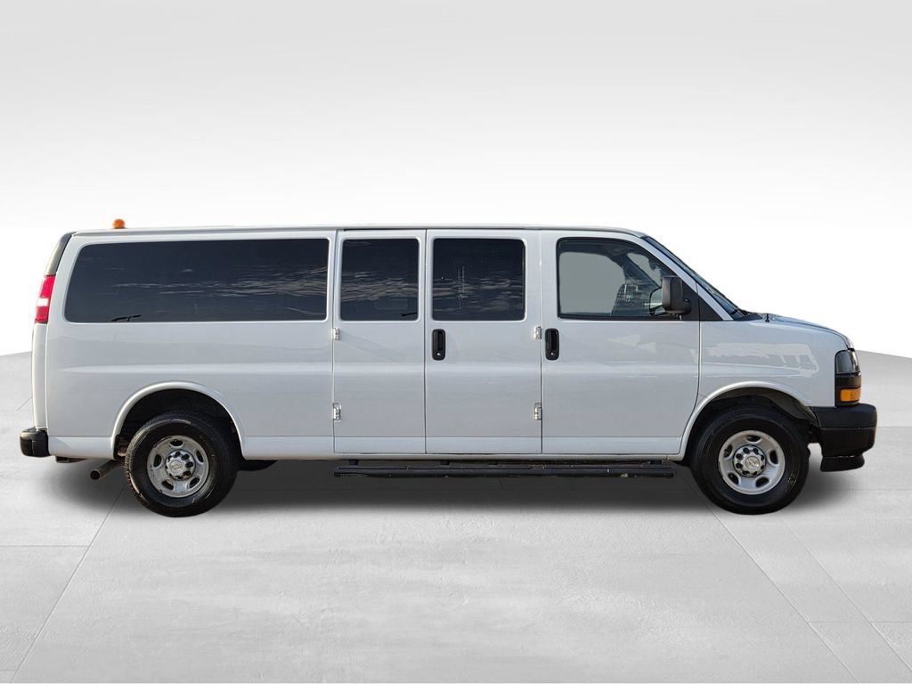 Used 2023 Chevrolet Express 3500 LS RWD image 5