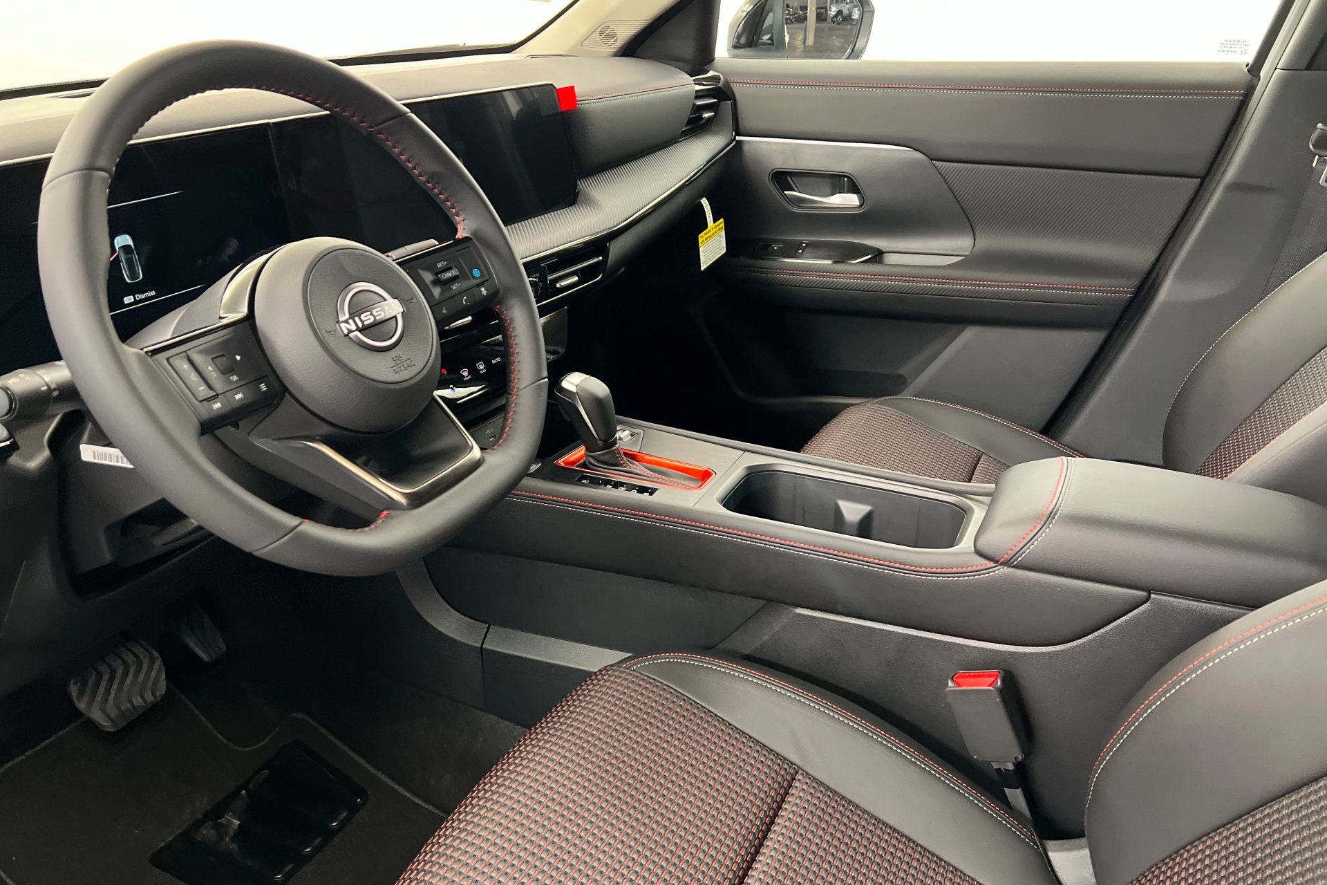 New 2026 Nissan Kicks SR FWD image 15
