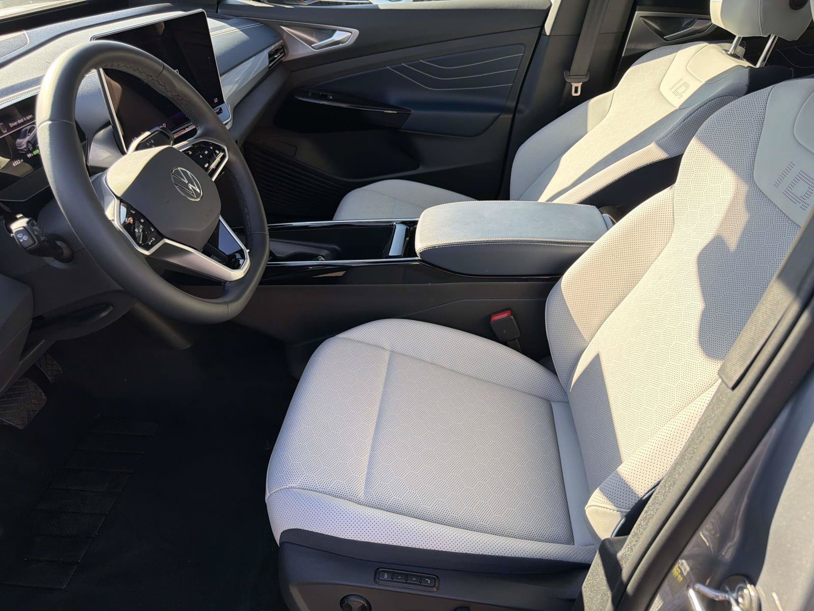 Certified 2025 Volkswagen ID.4 Pro S RWD image 29