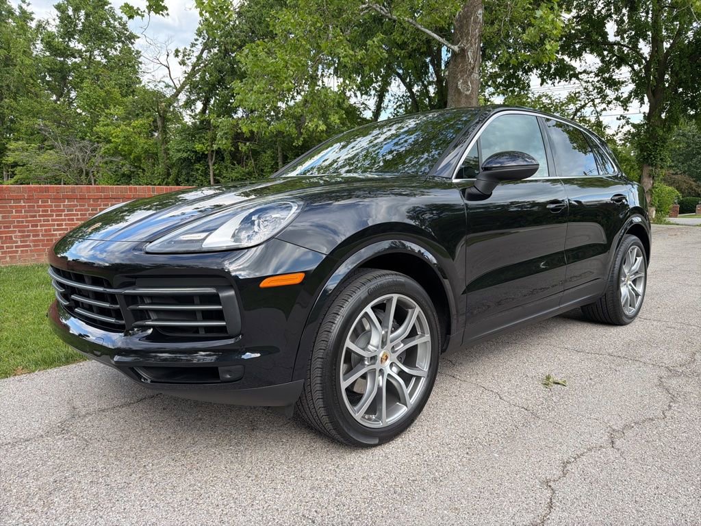Used 2020 Porsche Cayenne AWD/4WD image 3